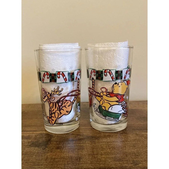 Vtg Disney Winnie-The-Pooh Tigger 100 Acre Holiday Drinking Glass 9" Set of 2 - Picture 2 of 6